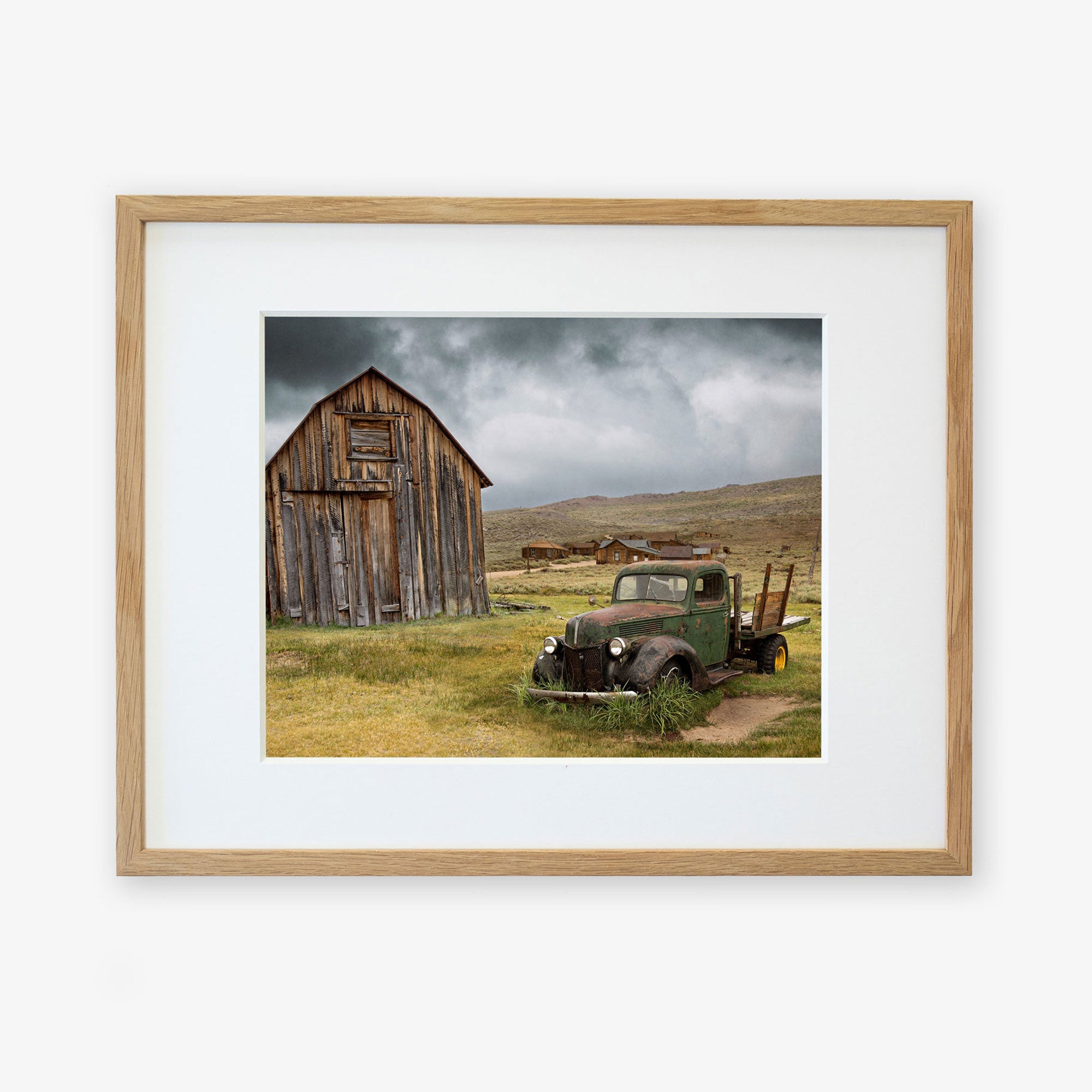 Natural oak frame with matting